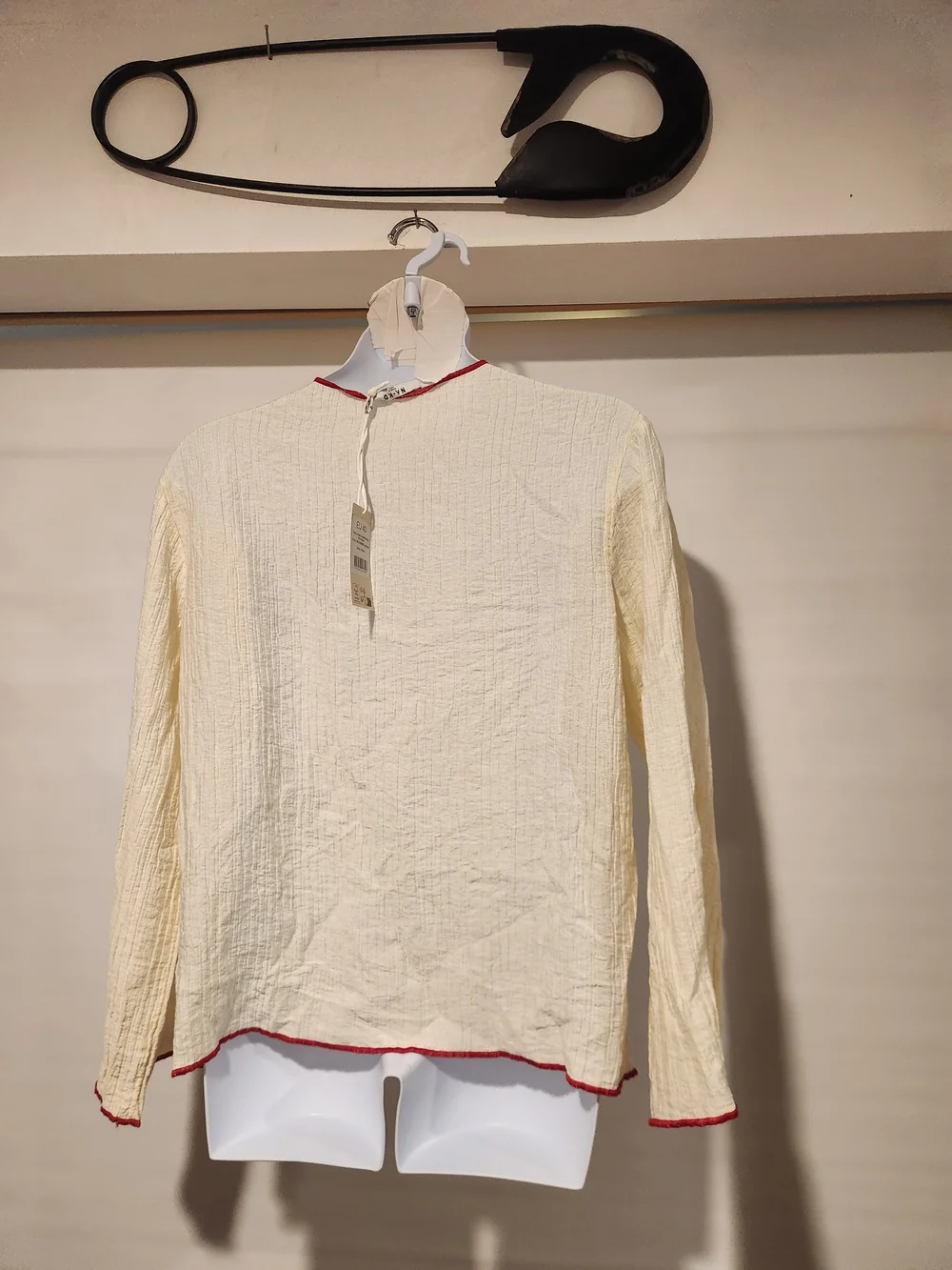 Cream Tie-Front Long-Sleeve Set with Red Trim